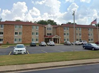 1101 Volunteer Dr #10322, Paris, TN 38242