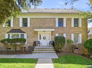 123 S Maple Ave #A, Park Ridge, NJ 07656
