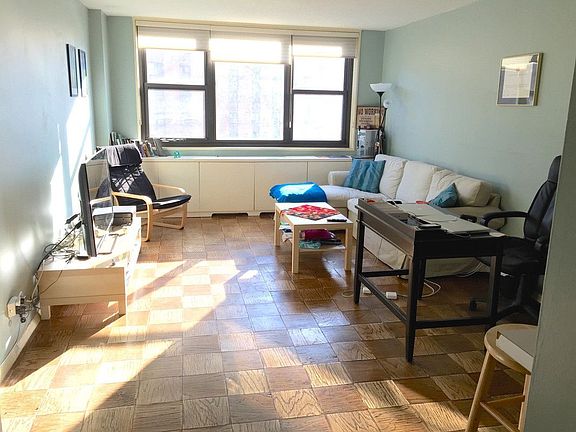 3rd image of 1781 1st Ave #16D