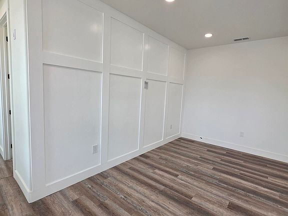 3rd image of 315 W Minnesota Ave