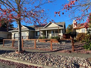 2049 Seville St, Santa Rosa, CA 95403