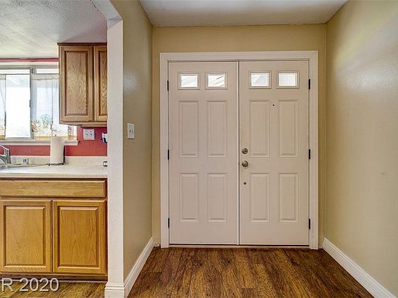 4th image of 1605 Blue Mountain Dr