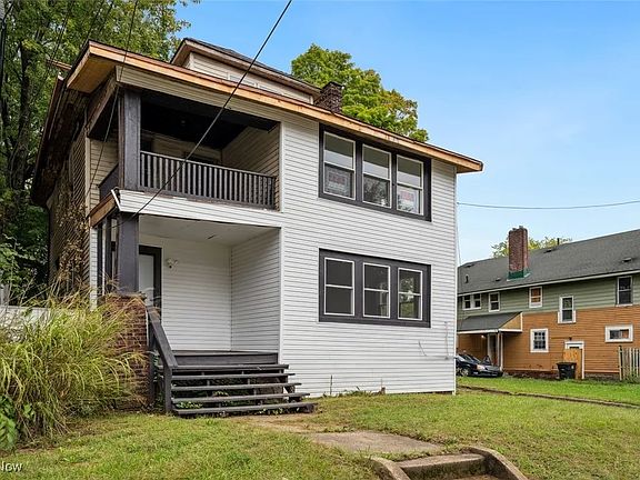 3rd image of 561 E Buchtel Ave APT 2