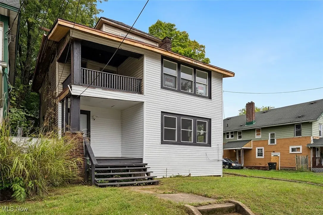 Building Photo - 561 E Buchtel Ave #1