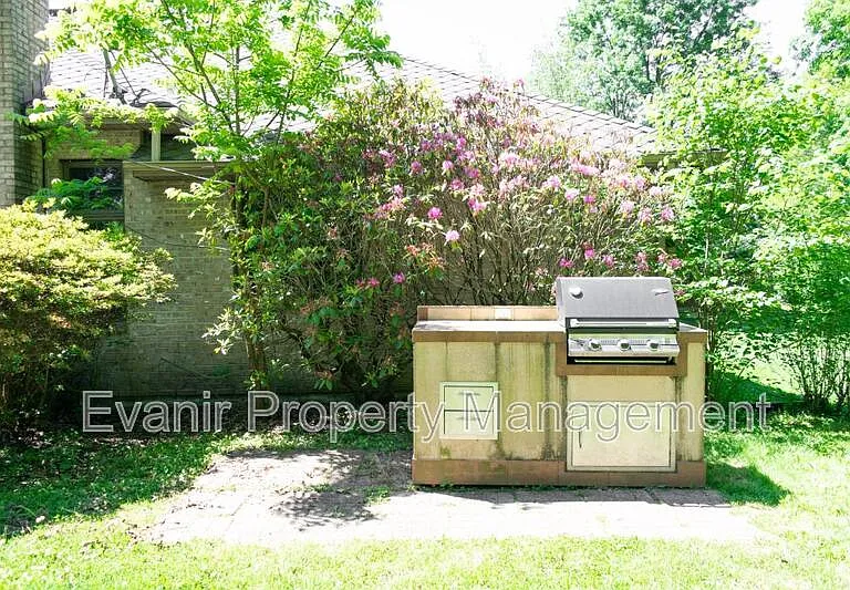 113 Brittany Ln — Photo 38