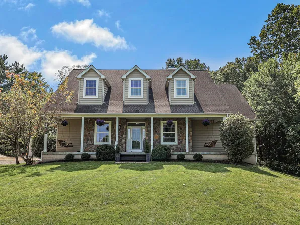 5876 Jaycox Rd, Galena, OH 43021