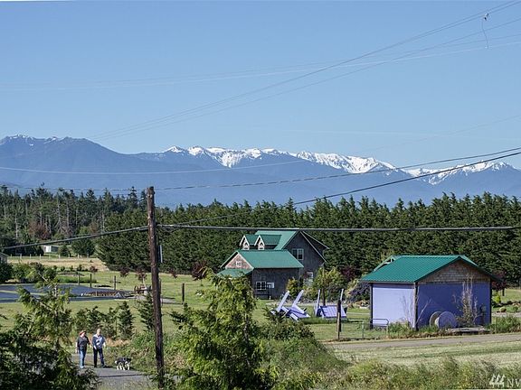 3rd image of 1371 Marine Dr