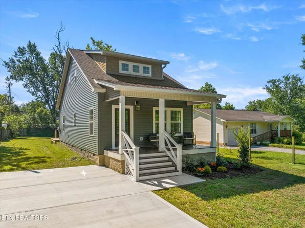 911 Indiana Ave, Etowah, TN 37331