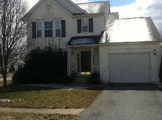 112 Estate Ln, Ranson, WV 25438