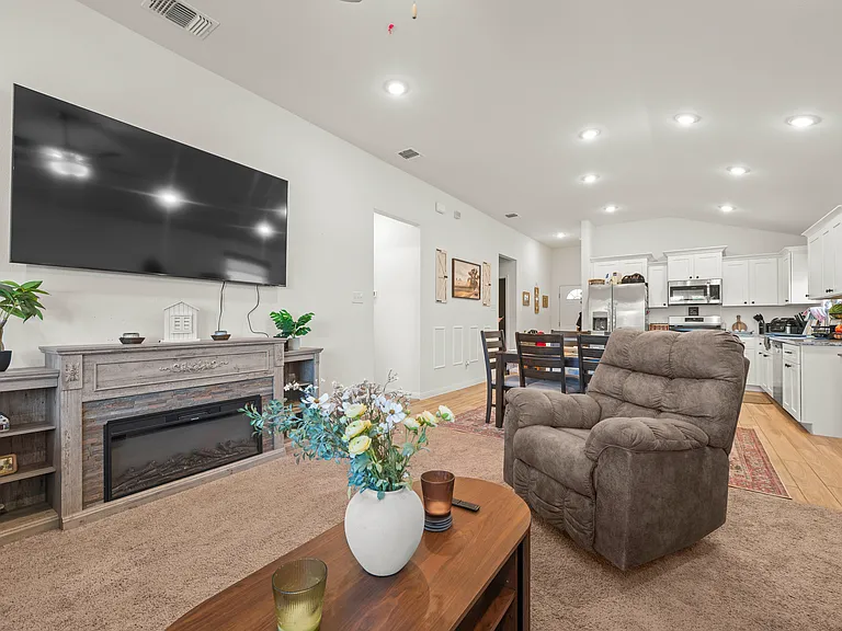 9802 Tarabon Dr — Photo 10