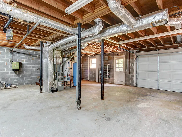 130 Aspen Way — Photo 40
