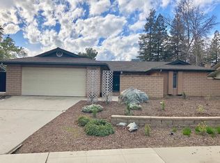3625 W Mill Creek Dr, Visalia, CA 93291