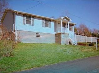 29 Pine Valley Rd, Washington, PA 15301