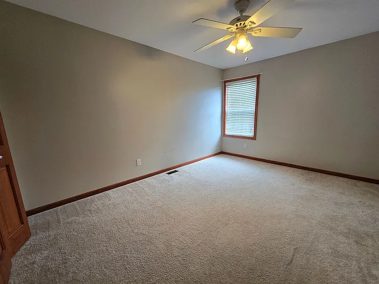 7 Carleton Ct — Photo 25