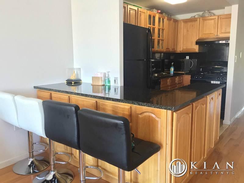 1st image of 11226 38th Ave APT 4C