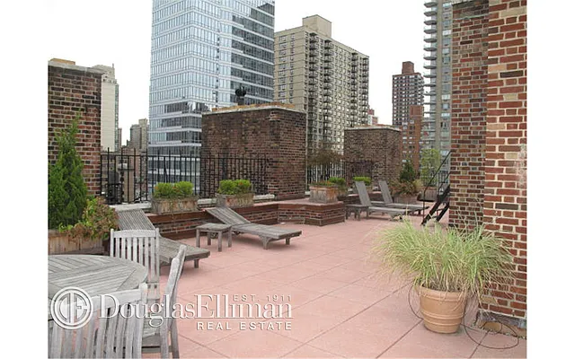 Sold by Douglas Elliman | media 7