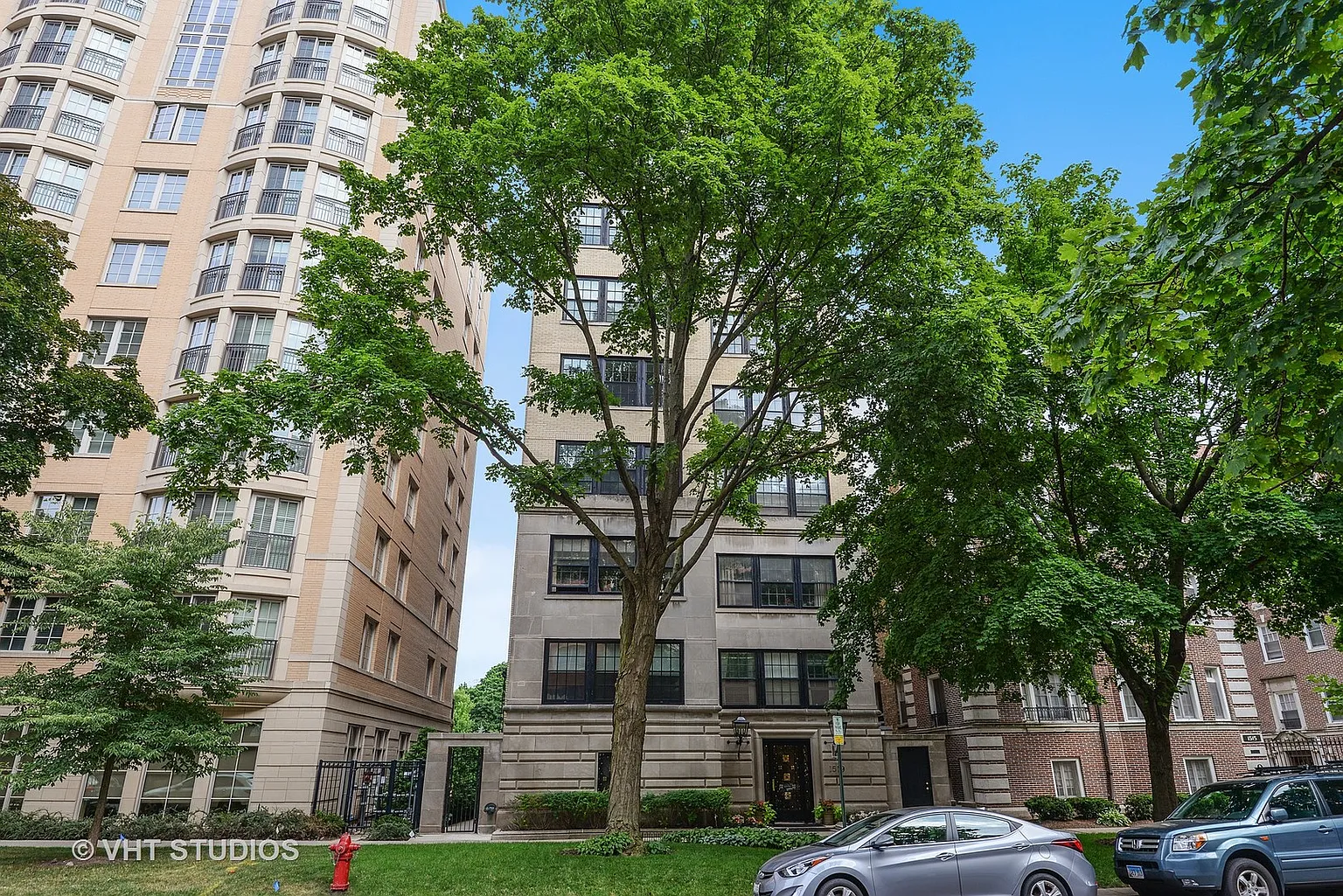 1519 Hinman Ave APT 3N photo 1