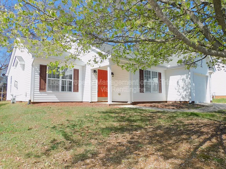 1856 Oakhurst Park Ln — Photo 2