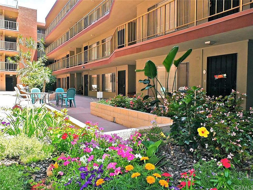 1st image of 545 Chestnut Ave APT 215
