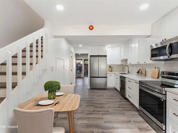 94-1436 Lanikuhana Ave APT 467, Mililani, HI 96789