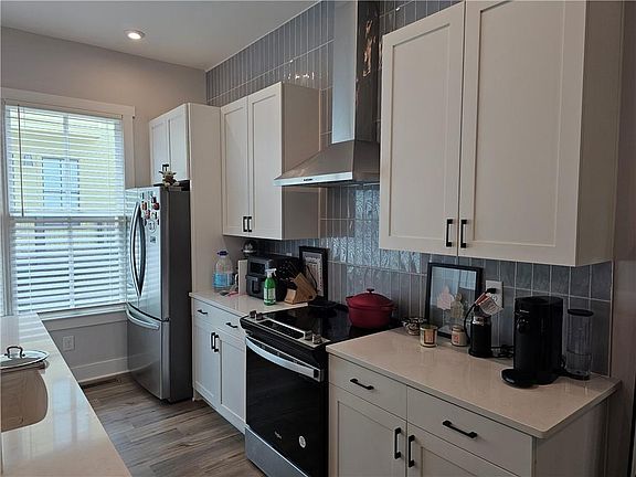 2nd image of 732 Perch Pl