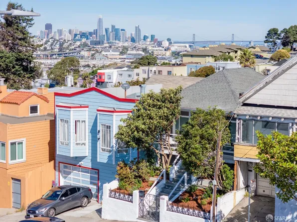 1484 Newcomb Ave, San Francisco, CA 94124