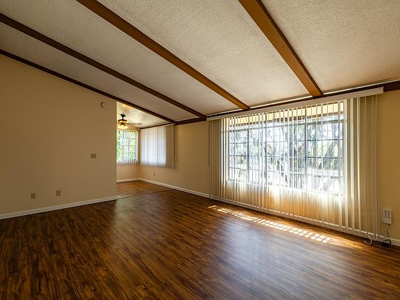 2nd image of 530 Arbor Dr APT 4
