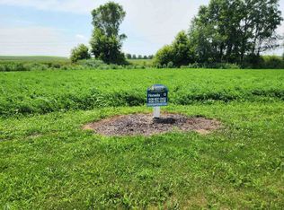 852 Valley Rd, Dane, WI 53529