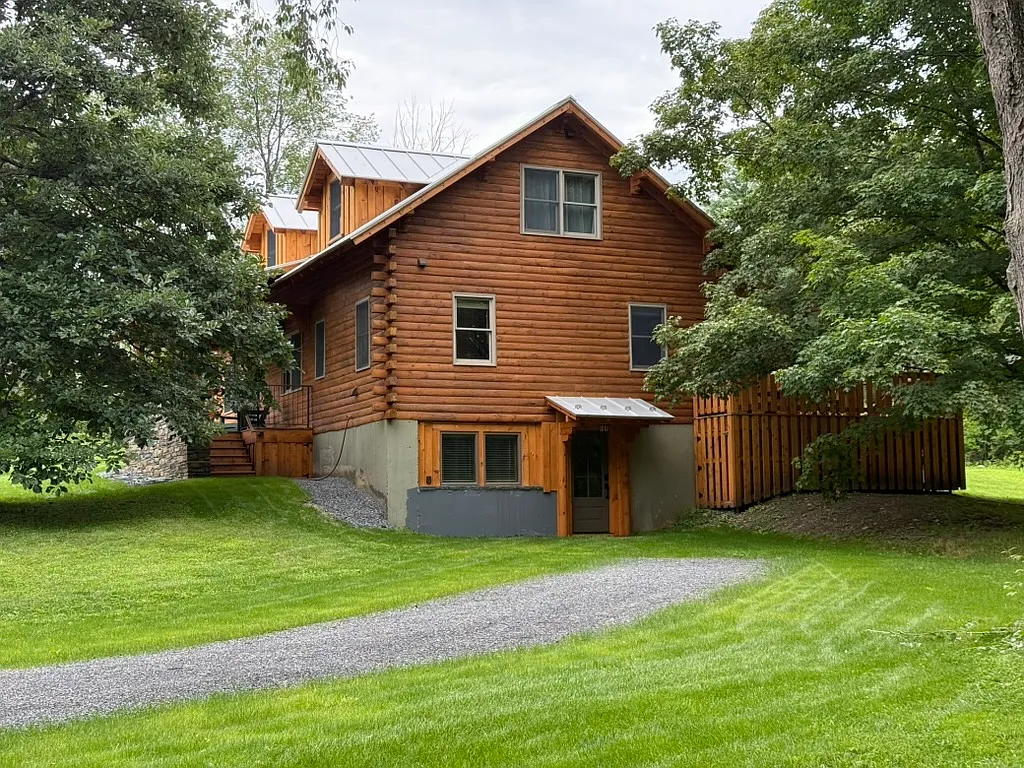 16 Iron Mine Rd — Photo 2