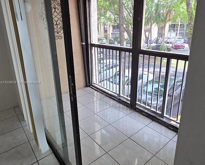 14201 N Kendall Dr #212-D — Photo 57
