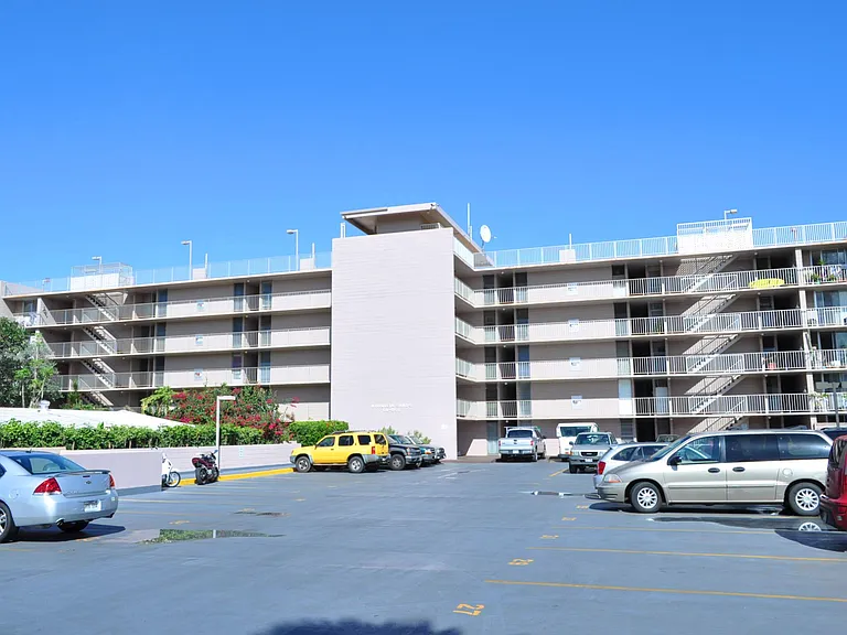 1 parking space incl.