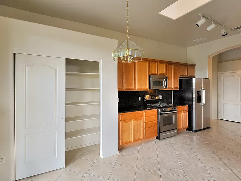 _11-Pantry_09102021