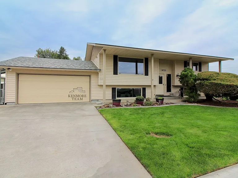 4021 W Sylvester St — Photo 1
