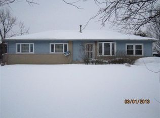375 Newark Ln, Hoffman Estates, IL