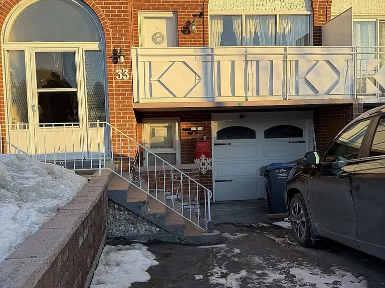 33 Prouse Dr — Photo 2