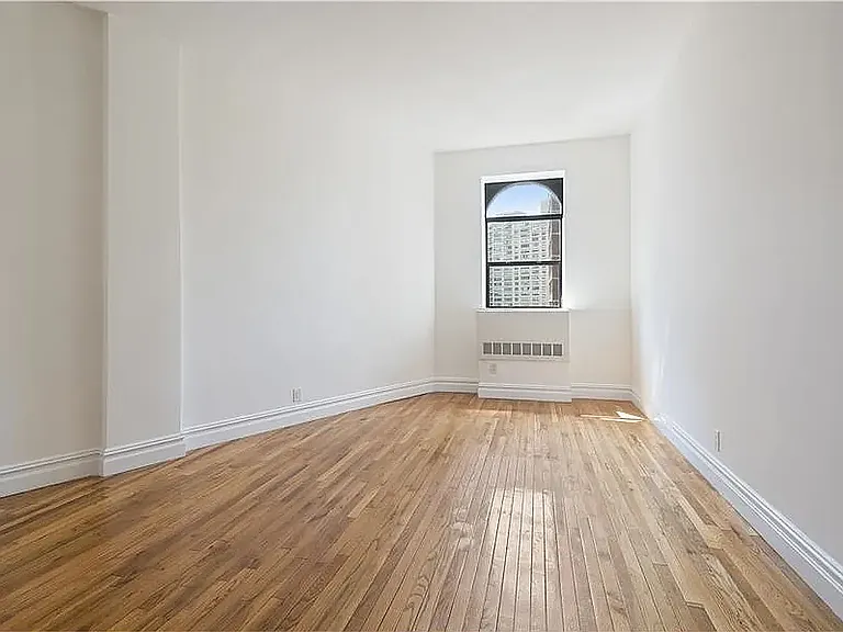 154 W 70th St #10T — Photo 3