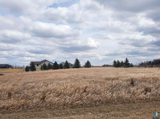 26166 E Sunset Ct, Canistota, SD 57012