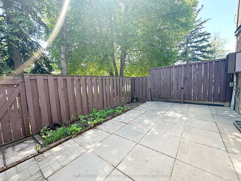 6310F Battleford Rd — Photo 20