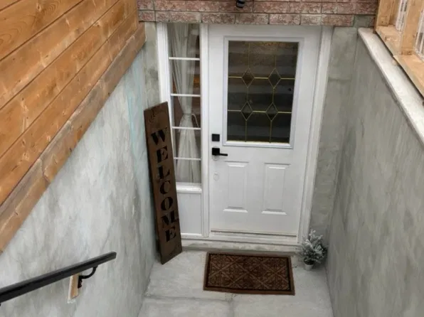 30 Pheasant Ct, Orangeville, ON L9W 4J9