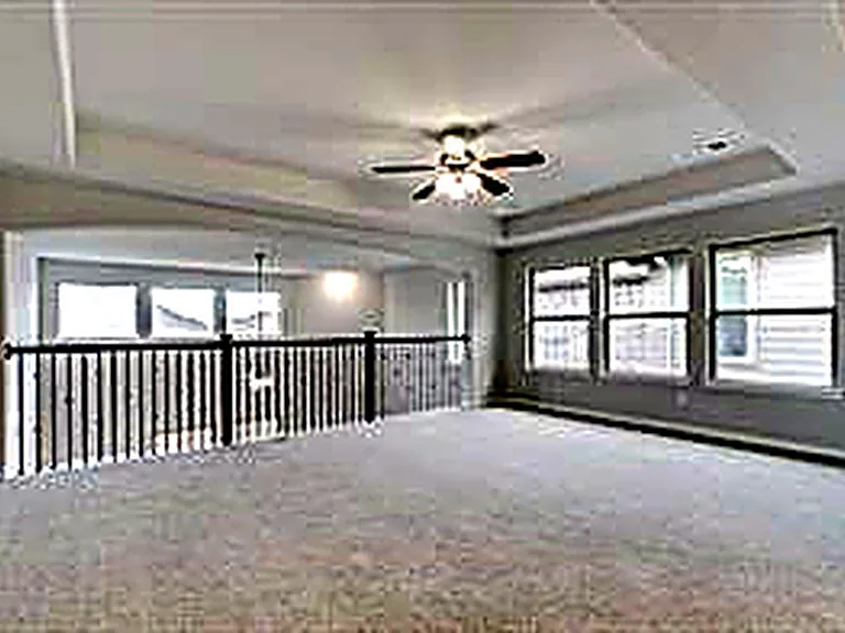 2212 Long Park Ave — Photo 20