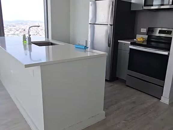5th image of 605 Pavonia Ave APT 6402