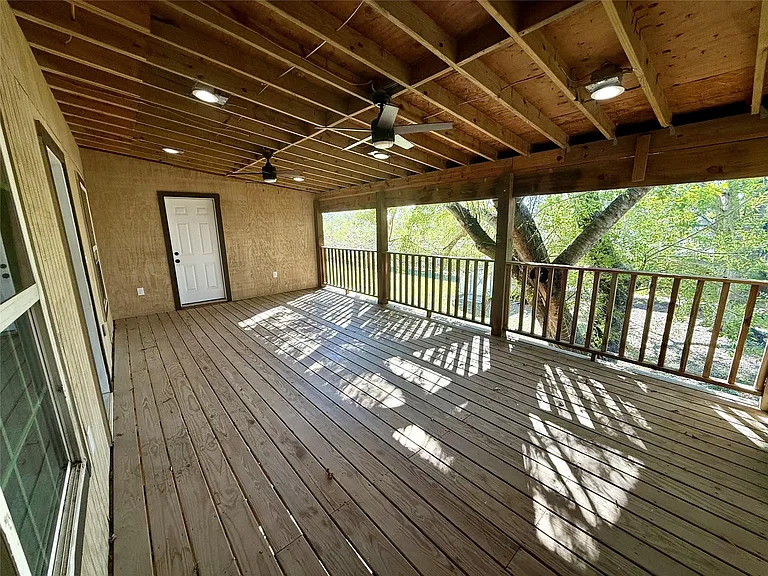 9013 Puritan Way — Photo 8