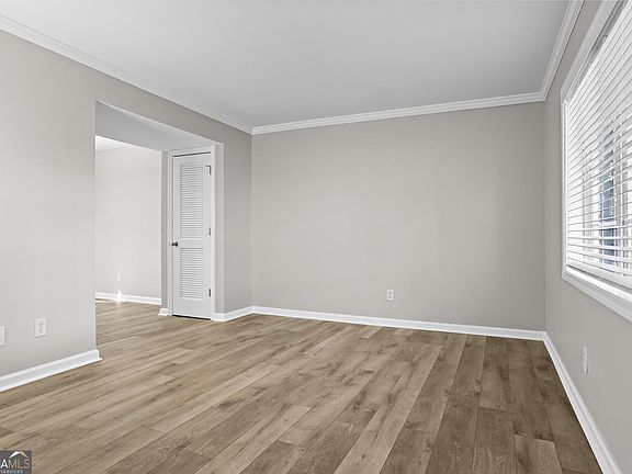 3rd image of 6940 Roswell Rd Unit 13F