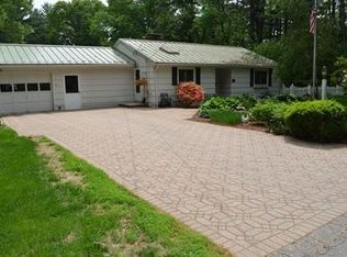 48 Clearview Dr, West Brookfield, MA 01585