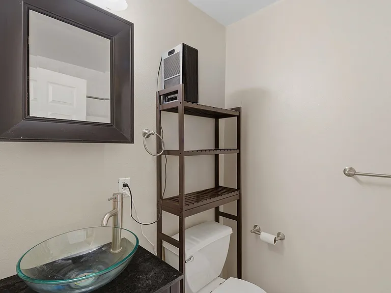 416 Grand St #3B — Photo 20