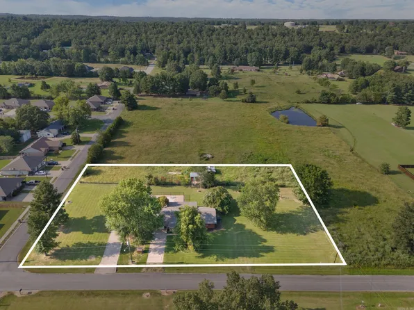 26 Weaver St, Vilonia, AR 72173