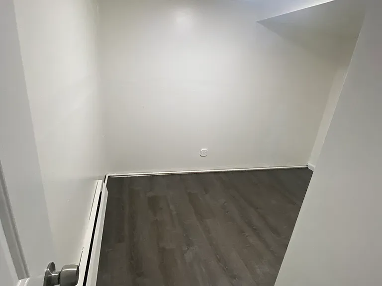 61 Highland St — Photo 2