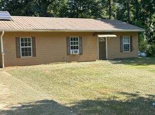 4 Stringer Ln, Columbus, MS 39702