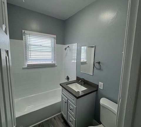 5th image of 445 S Chicago St #3/4
