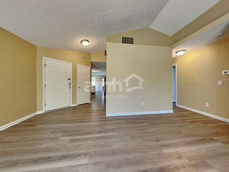 7783 Haverhill Ln — Photo 8